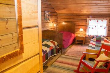 Фото номера Трехместный номер Отели типа «постель и завтрак» Herranniemi Guesthouse г. Вуонислахти 3